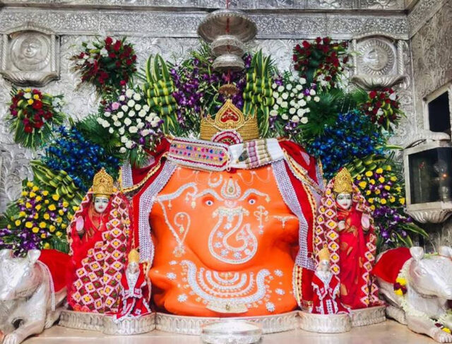 Khajrana_Ganesh_Mandir_8A_1_4.jpg