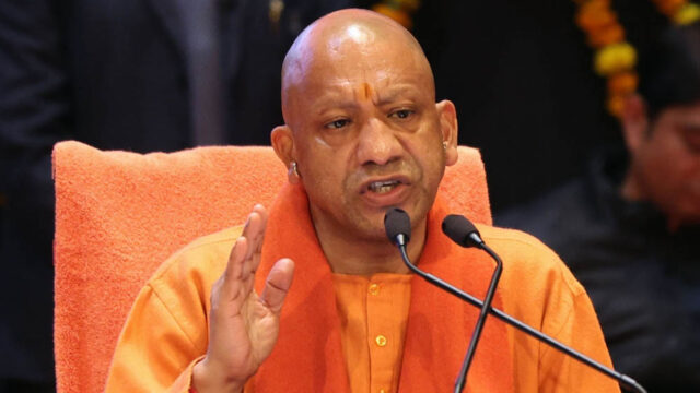 yogi_133_4-8.jpg