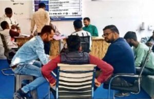 ग्वालियर मेले में छूट का असर, फॉर्च्यूनर सहित कारों की बुकिंग बंद, ग्राहक उमड़े शोरूम्स में