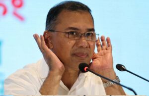 बांगलादेशी सेना में हुआ बड़ा बदलाव, भारत में रुके अफसर को वापस बुलाया पद संभालने के लिए