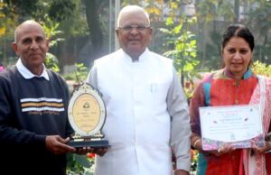 मेहनत और निष्ठा का प्रतिफल, पुरस्कार: राज्यपाल पटेल ने लोक भवन में 63 पुरस्कृत पुष्प किस्मों का किया अवलोकन