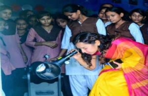 बालिकाओं को मिल रहा ब्रह्मांड के रहस्यों को जानने का अवसर
