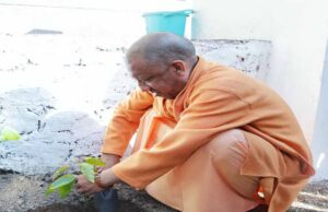 उत्तराखंड दौरे पर पहुंचे मुख्यमंत्री ने बिथ्याणी (यमकेश्वर) स्थित महाविद्यालय का किया निरीक्षण