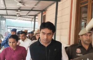 शर्टलेस प्रदर्शन पर कार्रवाई: उदय भानु चिब को 4 दिन की पुलिस रिमांड