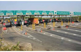 टोल से राहत देने वाला NHAI का एनुअल पास अब पड़ेगा भारी, बढ़ सकती है फीस