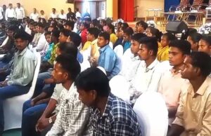 नक्सलवाद को बड़ा झटका: तेलंगाना में 130 माओवादियों ने किया आत्मसमर्पण