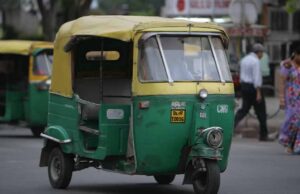 ट्रैफिक और प्रदूषण पर काबू के लिए महाराष्ट्र सरकार ने नए ऑटो परमिट पर लगाई रोक