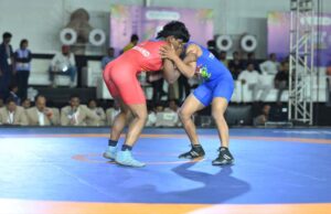 कुश्ती शुरू करने के कुछ समय बाद ही पूनम का कंधा उतर गया था और फिर उन्हें एक साल तक मैट से दूर रहना पड़ा