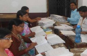 अब कॉपी मूल्यांकन में नहीं चलेगा मोबाइल: बोर्ड का सख्त कदम, पारदर्शिता पर जोर