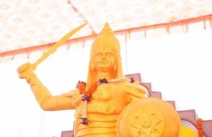 शहीद वीर नारायण सिंह एवं वीरांगना रानी दुर्गावती की प्रतिमाओं का किया अनावरण