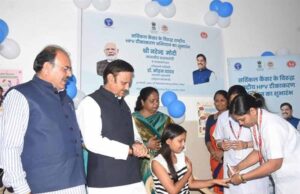 2 लाख से अधिक बालिकाओं के टीकाकरण की उपलब्धि पर स्वास्थ्य टीम, जागरूक अभिभावकों की भूमिका की सराहना की