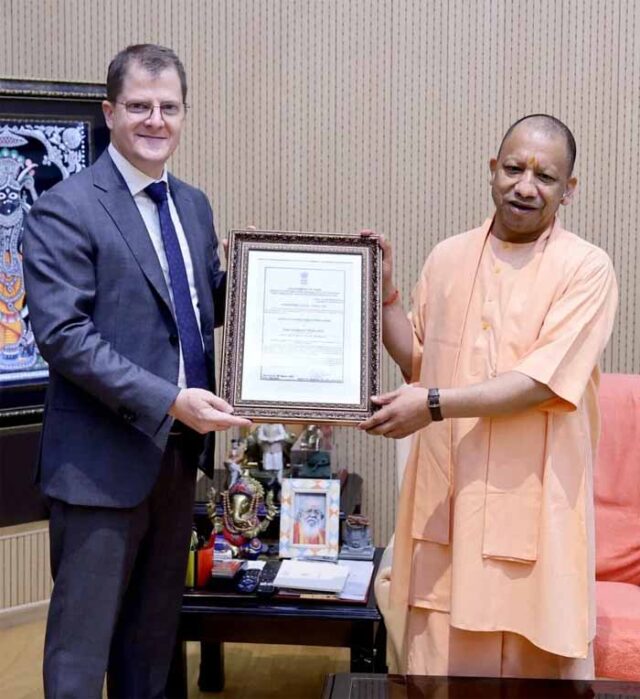 yogi2-4.jpg