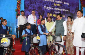 एमपी में शिक्षा का नया सवेरा, 1.45 करोड़ बच्चों के नामांकन का लक्ष्य, मेधावी छात्रों को लैपटॉप और टॉपर्स को मिलेगी स्कूटी