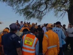 रिंग रेस्क्यू नाकाम, भागीरथ की मदद से रिंग फंसी; सुरंग की खुदाई जारी, बोरवेल पर नजरें