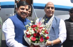 मुख्यमंत्री डॉ. यादव ने की केंद्रीय रक्षा मंत्री राजनाथ सिंह की आत्मीय अगवानी