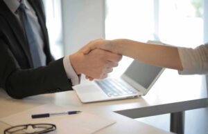 सरकारी नौकरी का मौका! यूपी आंगनवाड़ी, SSB और DRDO में निकली नई भर्तियां, जल्द करें आवेदन