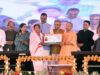 योगी आदित्यनाथ का पाकिस्तान पर तीखा बयान, लखीमपुर में भूमि वितरण और विकास परियोजनाओं का लोकार्पण