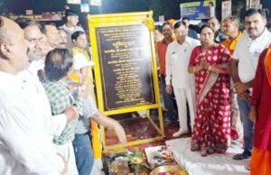 रायपुर में ट्रैफिक सिग्नल पर शेड का निर्माण, अब धूप और बारिश में प्रतीक्षा करना होगा आरामदायक