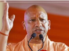 योगी ने बंगाल में तृकां को घेरा, बोले- राम के नाम और दुर्गा पूजा से ममता दीदी को नफरत, सड़कों पर कराती हैं इफ्तार पार्टी