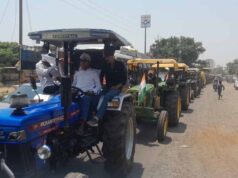 MSP गारंटी कानून को लेकर हरदा में किसानों का शक्ति प्रदर्शन, 10 हजार ट्रैक्टरों के साथ अनोखा विरोध