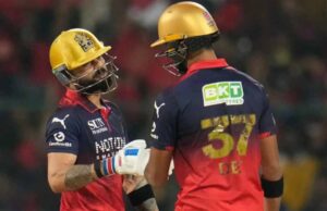 RCB पर संकट! टिम डेविड का विकेट गिरा, अक्षर पटेल ने दिलाई बड़ी सफलता
