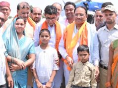 सुशासन तिहार में भावुक पल: मुख्यमंत्री से मिलकर बच्चों और अभिभावकों की आंखों में छलकी खुशी