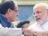 शपथ ग्रहण समारोह में मोदी-शिवराज की खास बातचीत, अब चर्चा में दिल्ली वाला बुलावा