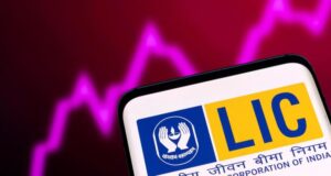 अचानक आधी कीमत पर पहुंचा LIC का शेयर, क्या है इस बड़ी गिरावट का पूरा मामला?