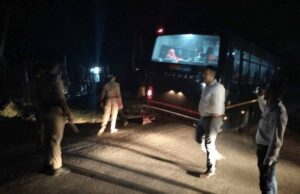 कुचायकोट में छापेमारी के दौरान 16 संचालक गिरफ्तार, कई सबूत बरामद