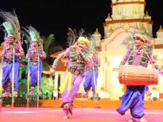 र मालवा महोत्सव में छाया रहा गेड़ी नृत्य का जादू विधानसभा अध्यक्ष एवं केंद्रीय मंत्री ने किया अनिल गढ़ेवाल का सम्मान