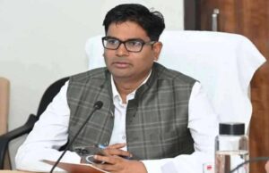 वित्त मंत्री ओपी चौधरी ने शेयर किया खास वीडियो, बोले- झालमुड़ी के साथ जीत का मजा