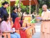 जनता दर्शन में 200 लोगों की समस्याएं सुनीं सीएम योगी ने