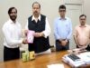 मंत्री काश्यप से युवा उद्यमी रत्नेश ने की सौजन्य भेंट