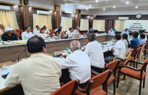 लोक निर्माण विभाग के सचिव ने निर्माणाधीन कार्यों का निरीक्षण कर कार्यों की प्रगति की समीक्षा की