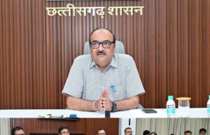 अबूझमाड़ में महुआ प्रसंस्करण के लिए बनेगा जनजातीय सहकारी मॉडल, संग्राहकों को हो रहा है सीधा ऑनलाइन भुगतान