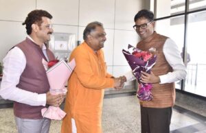 गर्मजोशी से हुआ वित्तमंत्री ओपी चौधरी का स्वागत, समर्थकों में दिखी खुशी