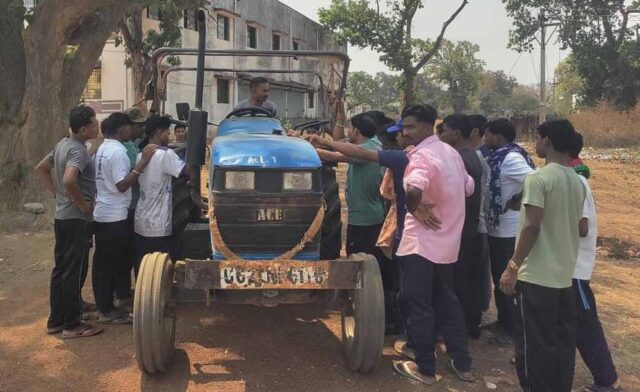 naxal_sam-1.jpg