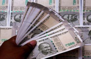बड़ी राहत का ऐलान: आउटसोर्स कर्मचारियों को ₹26 हजार वेतन और स्थायी नौकरी का वादा, तारीख पर सस्पेंस