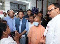 अलीगढ़ से सीधे घटनास्थल और अस्पताल पहुंचे CM योगी, हाईलेवल बैठक के बाद ताबड़तोड़ एक्शन