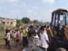 रायपुर में बेदखली अभियान पर बवाल, पुलिस की मौजूदगी में कार्रवाई, ग्रामीणों का विरोध
