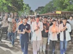 स्टाइपेंड बढ़ाने की मांग को लेकर सड़क पर उतरे डॉक्टर, रायपुर में निकाला कैंडल मार्च