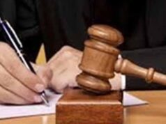 हाईकोर्ट की बड़ी टिप्पणी: मृतक शिक्षाकर्मी के आश्रित को अनुकंपा नियुक्ति से वंचित नहीं किया जा सकता