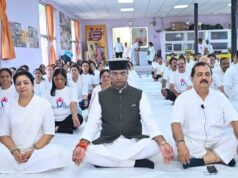 केंद्रीय रक्षा राज्य मंत्री सेठ एवं मंत्री सारंग के साथ हजारों युवाओं ने किया योग