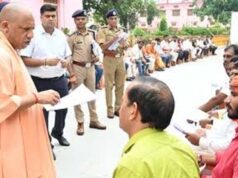 गोरखपुर में सीएम योगी ने सुनी फरियाद, अधिकारियों को दिए त्वरित कार्रवाई के निर्देश