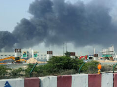 Iran Explosion: बंदर अब्बास और केश्म में धमाकों से मचा हड़कंप, तेल-गैस के दाम चढ़े, बाजार पर असर