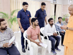 सीएम योगी ने किया ‘जनता दर्शन’, हर पीड़ित की समस्या सुन समाधान के लिए दिए निर्देश