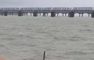 गंगा में डेढ़ मीटर बढ़ा पानी, कौशांबी के घाटों पर बढ़ा बाढ़ का खतरा