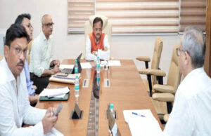 उप मुख्यमंत्री शुक्ल के निर्देश, स्वास्थ्य संस्थाओं में गुणवत्तापूर्ण दवाओं की समय पर उपलब्धता सुनिश्चित करें