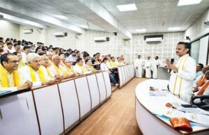 राष्ट्रीय चिकित्सक दिवस पर चिकित्सकों का किया सम्मान