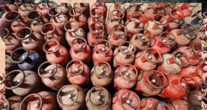 LPG सिलेंडर पर ₹500 कैश बेनिफिट, जानिए किन ग्राहकों को मिलेगा यह बड़ा लाभ